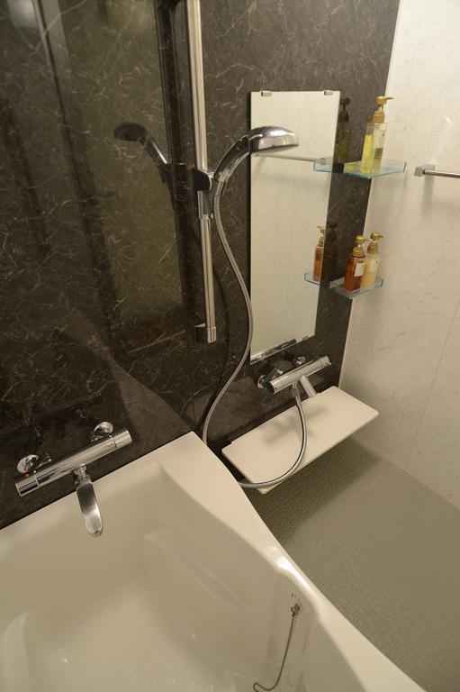 Natural Hot Spring Midosuji Hotel Osaka Phòng bức ảnh